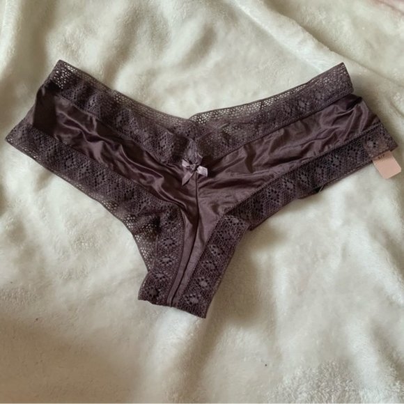 Victoria’s Secret cheeky panty - Picture 1 of 3